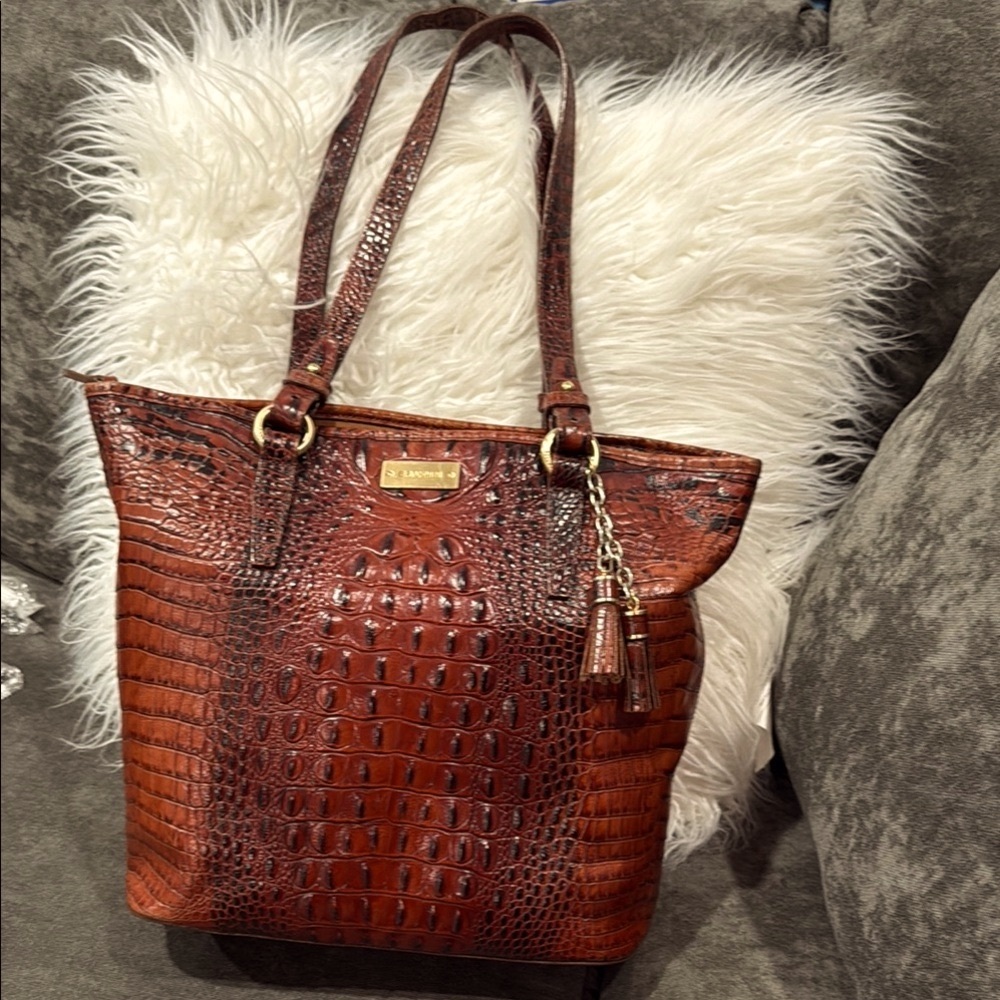 🌹vintage Brahmin Duxbury Dome Satchel Red Ember Metallic Leather+Wallet+Tassel - Picture 2 of 14